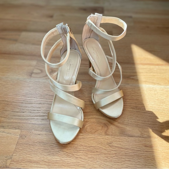 NWT Imagine Vince Camuto Dalles Sandal - Picture 5 of 6
